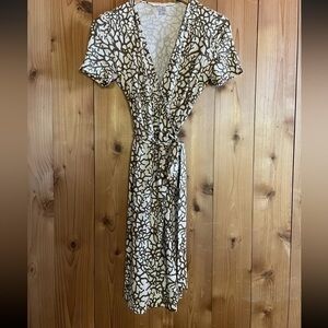 Brown Diane Von Furstenberg Wrap Dress for Sale up to 90% Off: Poshmark